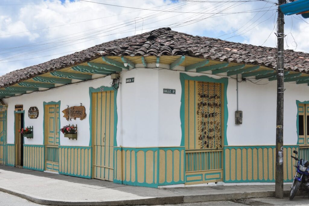 precios de alquiler de fincas en colombia 2026 guia Imagen de Precios de Alquiler de Fincas en Colombia 2026: Guía Completa por Región